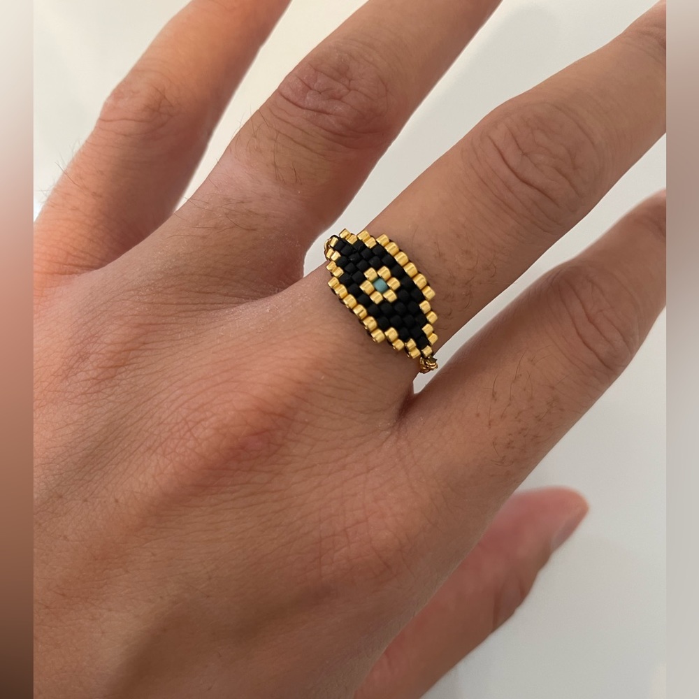 Gold and black, evil-eye, beaded / chain ring 🧿